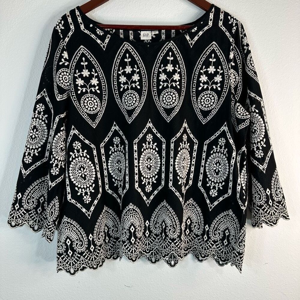 Gap Black & White‎ Eyelet Embroidered Boho Top Womens Large Scalloped Trim